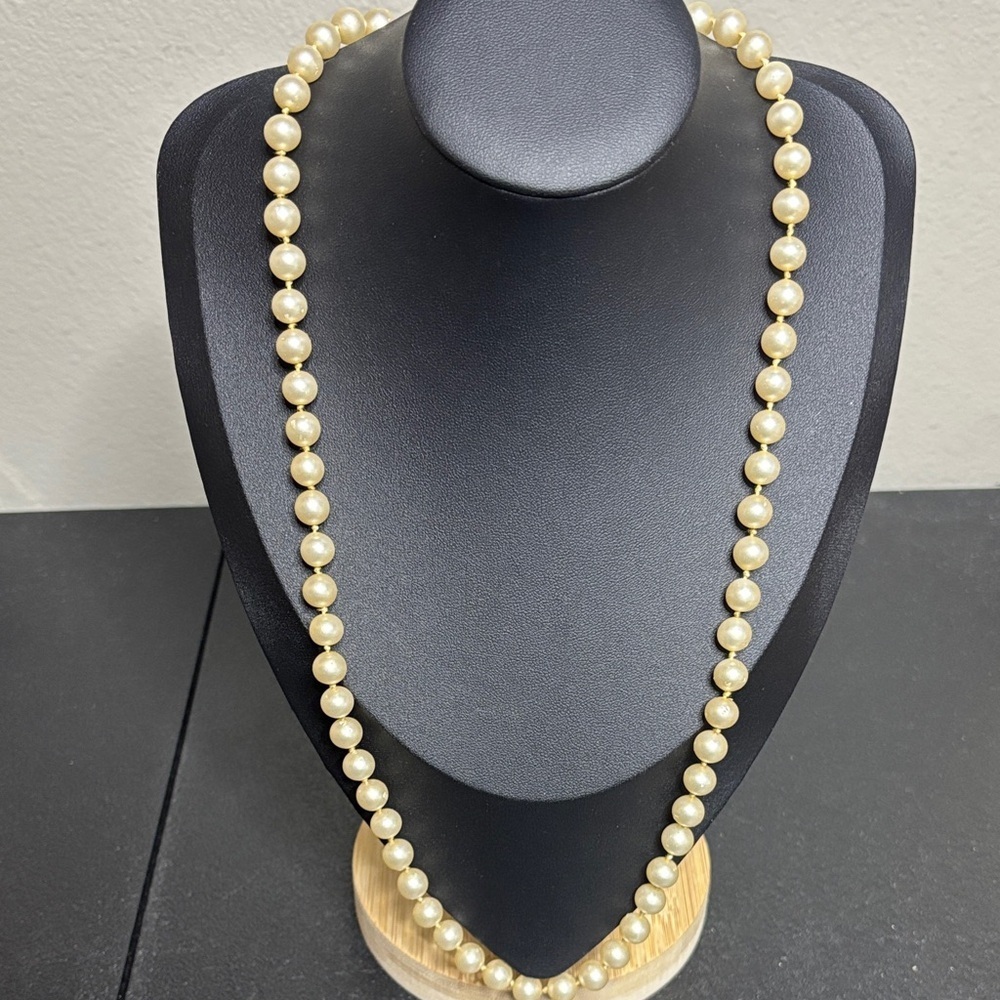 Vintage Marvella Faux Pearl Necklace Gold Tone Clasp Cream Glass Knotted Beads